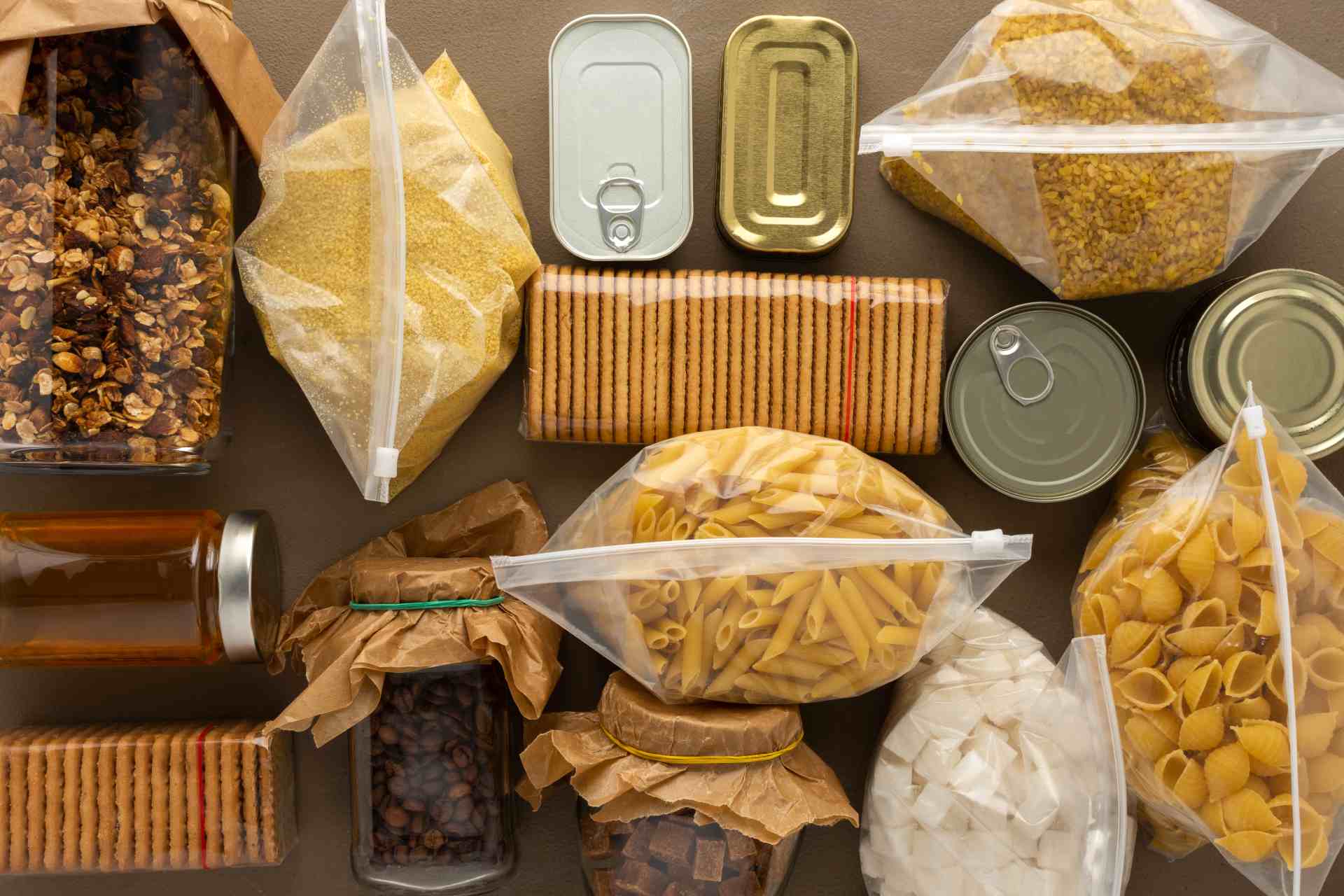 15 Emergency Food Lists to Stockpile