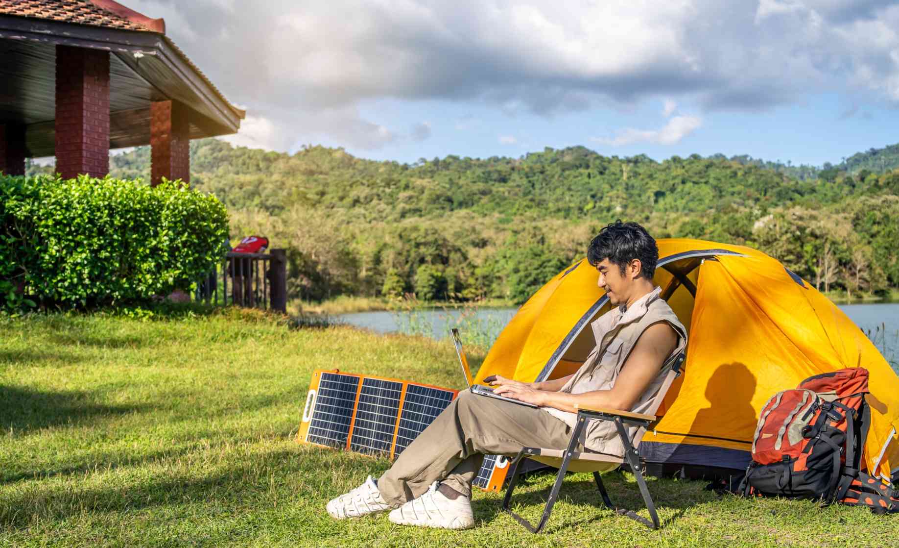 best-solar-power-generator-for-camping-how-much-power-do-i-need