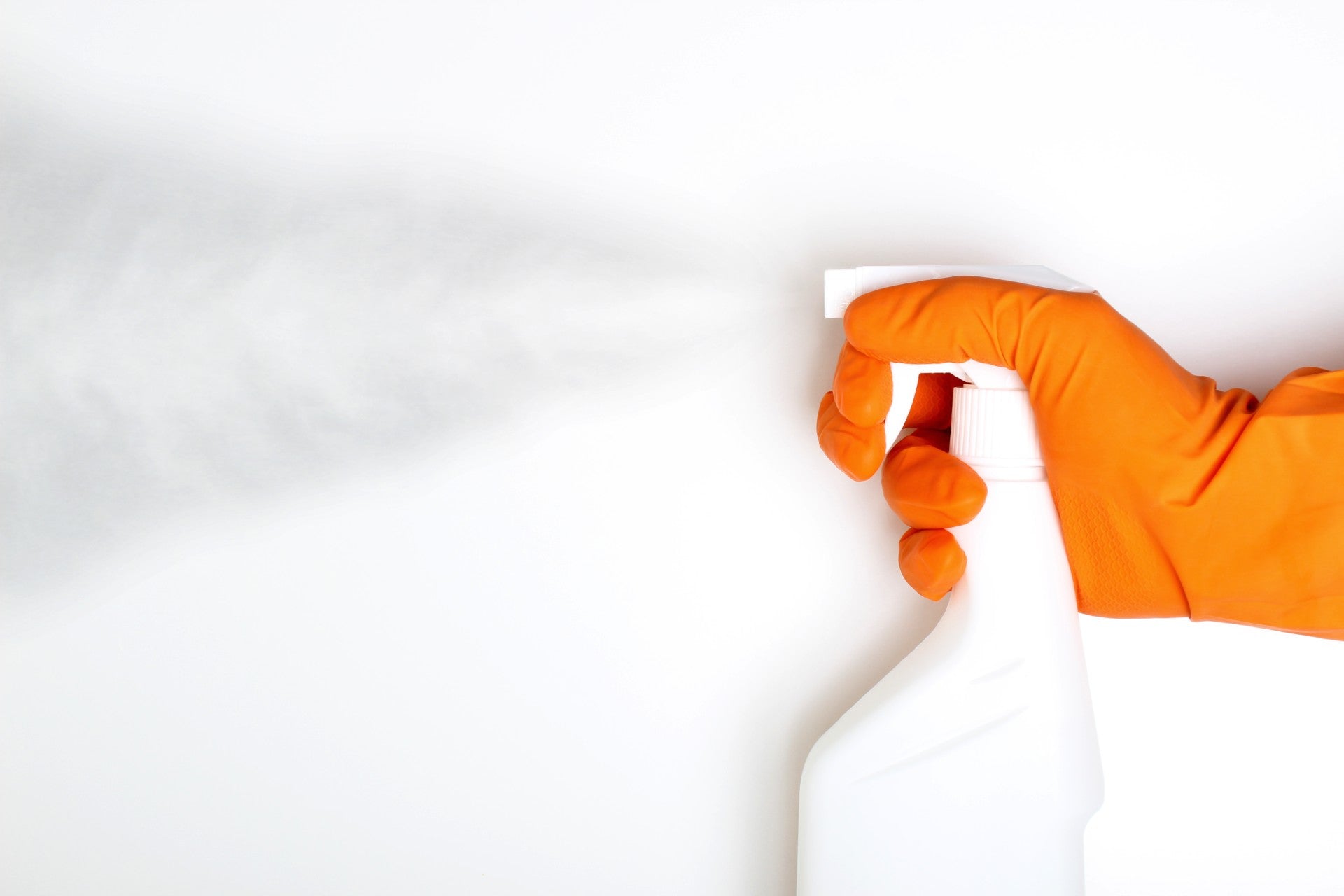DIY Homemade Febreze With Essential Oils And Other Natural Ingredients